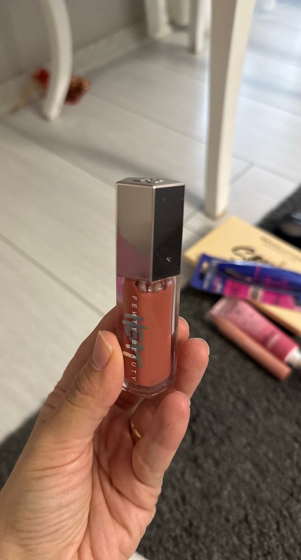 Fenty Parlak Kahverengi Dudak Parlatıcısı HEATT - Görsel 3