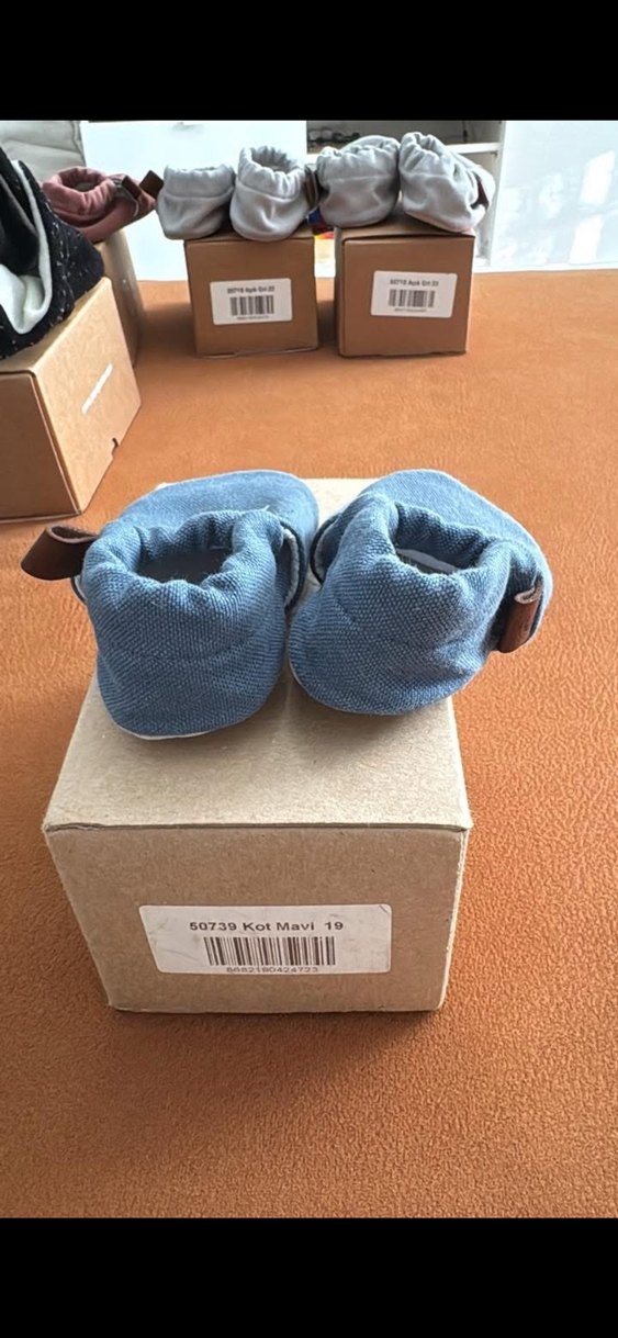 Erkek Bebek Kot Kumaş Ev Ayakkabısı no19 caluu marka - Görsel 3