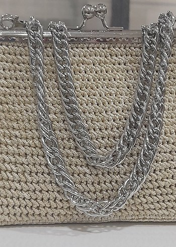 Gri Zincir Detaylı Kadın El Zinciri - Görsel 2