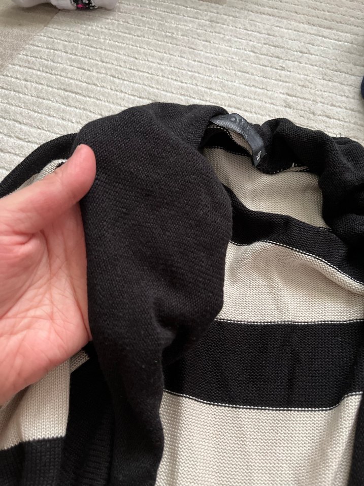 Gri Beyaz Çizgili Kadın Triko Hırka - Görsel 4