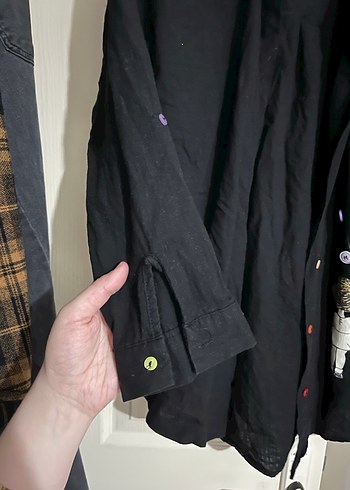 Nakışlı Siyah Kadın Keten Gömlek - Görsel 3