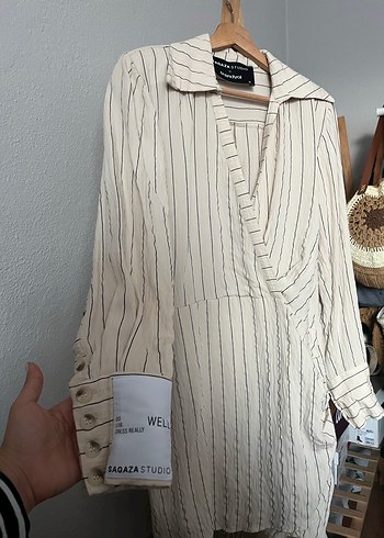 38 Beden Sagaza x Trendyol Vatkalı Elbise