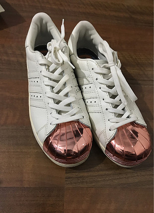 Adidas superstar