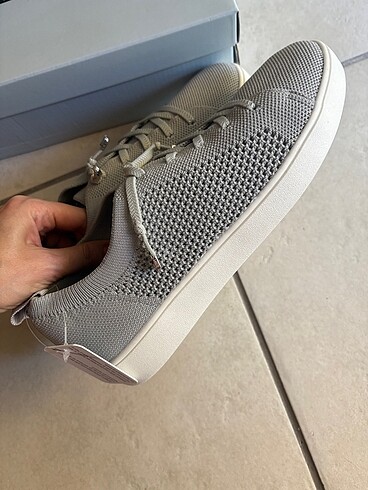 39 Beden Derimod sneaker