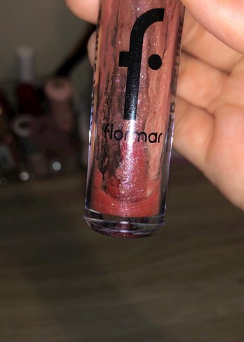 FlorMar Parlak Bej Ruj İçi boş bakın altını çiziyorum içi boş - Görsel 2