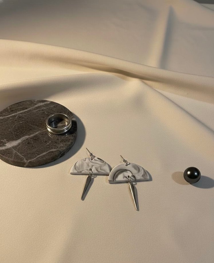 Gri Tie-Dye Mini Küpe - Görsel 2