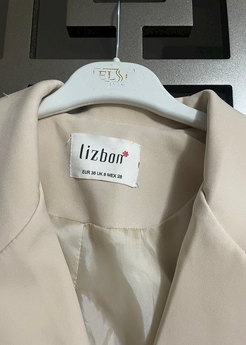 Bej Kadın Çift Düğmeli Kısa Blazer Ceket - Görsel 2