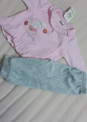 Diğer Pembe Uzun Kollu Kadife Kız Bebek Takımı
