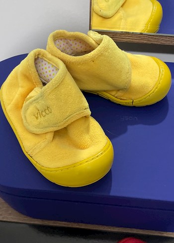 Kız Çocuk Sarı Sıcak Terlikler Velcro - Görsel 2