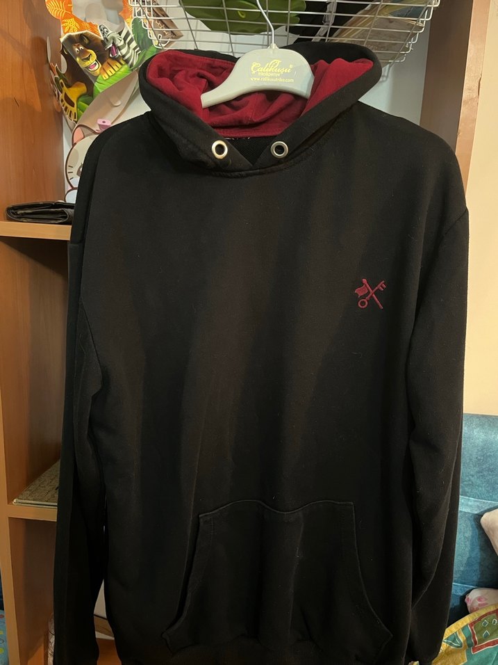 Siyah Kapüşonlu Sweatshirt - Görsel 2