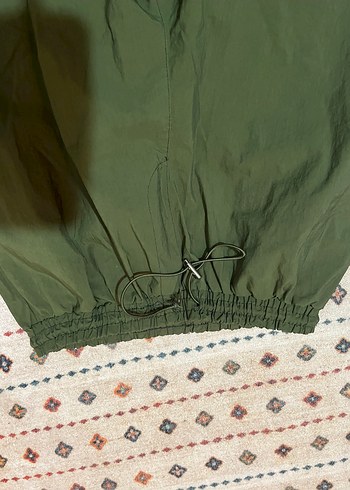 Kadın Haki Bol Kesim Fermuarlı Kumaş Pantolon - Görsel 4