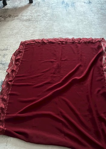 Bordo Parlak Dantel Detaylı Şal - Görsel 2