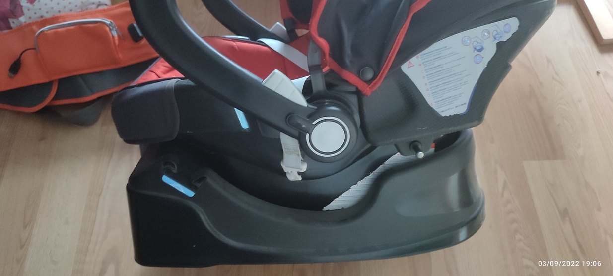 Kırmızı Bebek Oto Koltuğu - Görsel 2