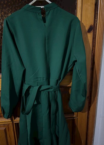 Uzun Kollu Parlak Yeşil Kadın Tunik Takım - Görsel 3