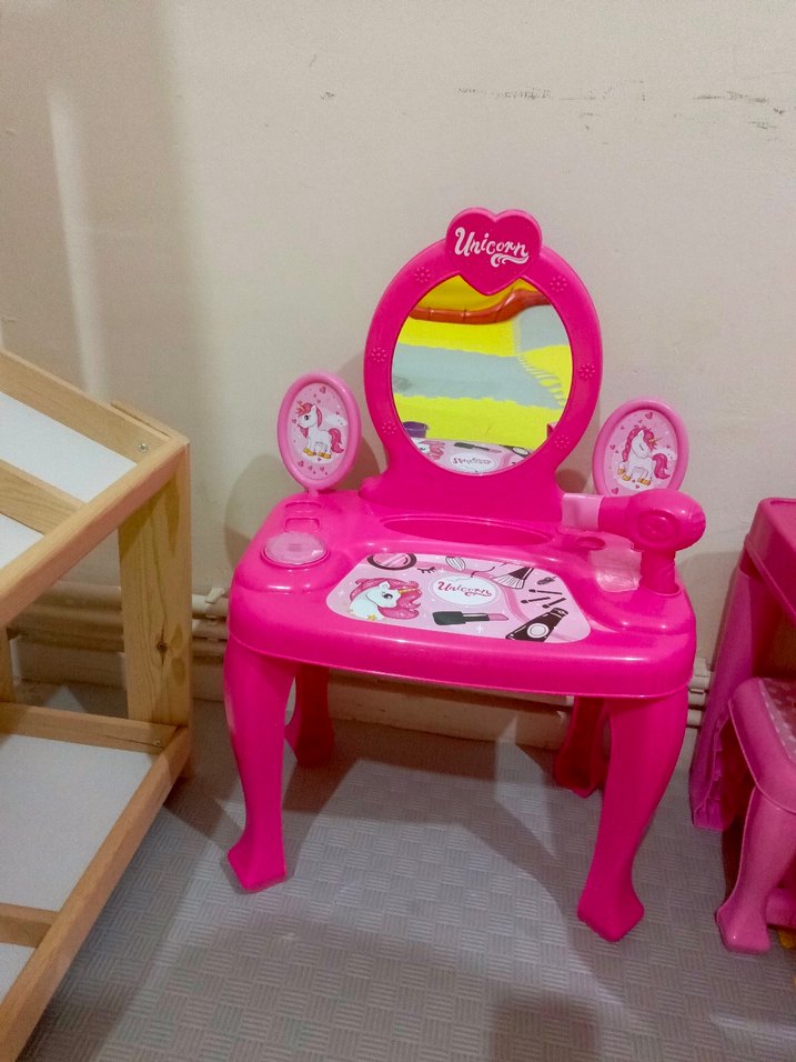 Pembe Çocuk Makyaj Masası Unicorn Temalı - Görsel 2