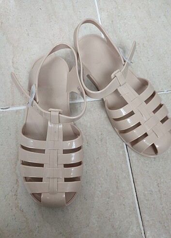LC Waikiki LCW günlük sandalet