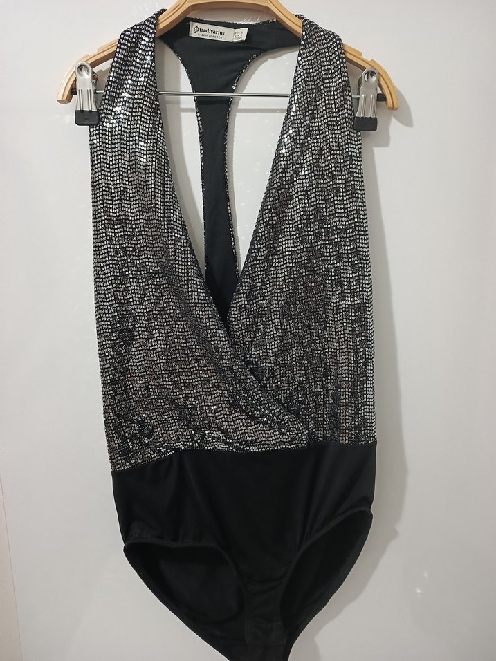 Payetli V Yaka Kadın Bluz - Görsel 3