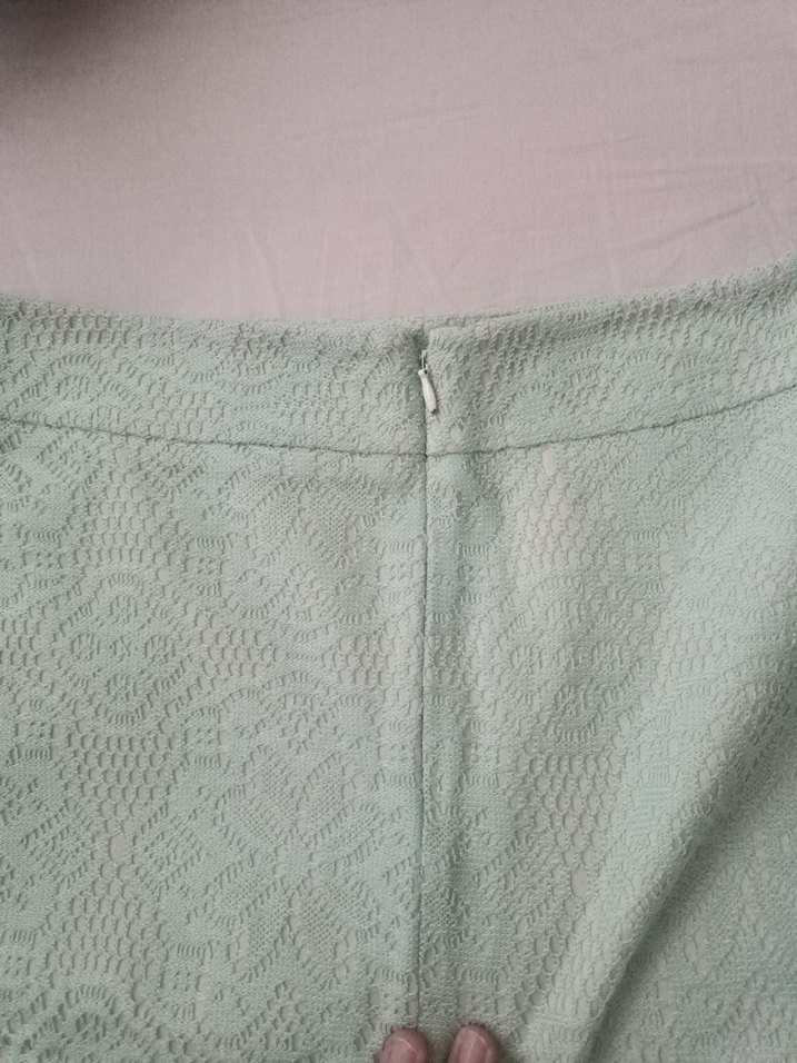 Dantel Detaylı Yeşil Midi Kalem Etek - Görsel 4