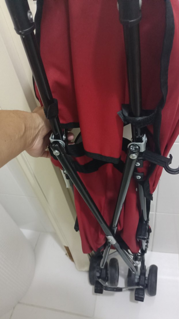 Kırmızı Bebek Arabası - Görsel 5