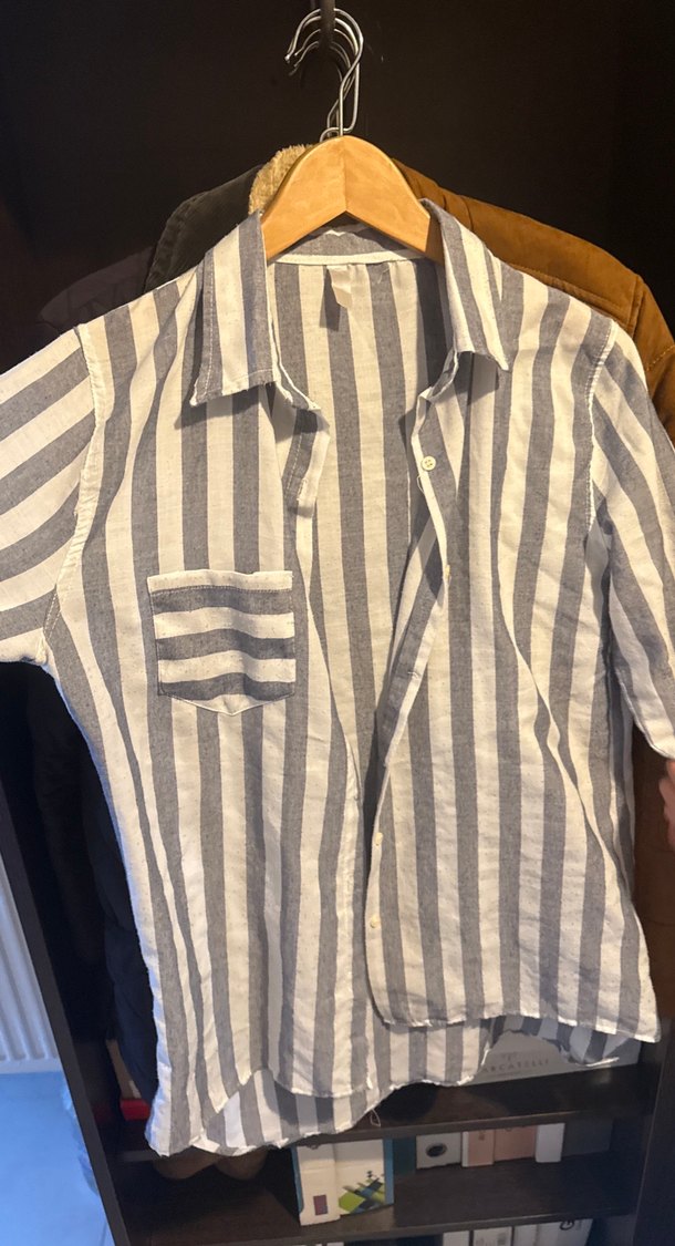 Gri Çizgili Kadın Gömlek - Görsel 4