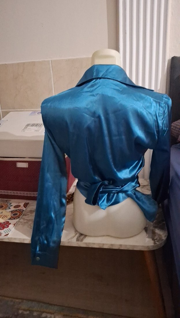 Parlak Mavi Drapeli V Yaka Kadın Gömlek xs-s-m - Görsel 2