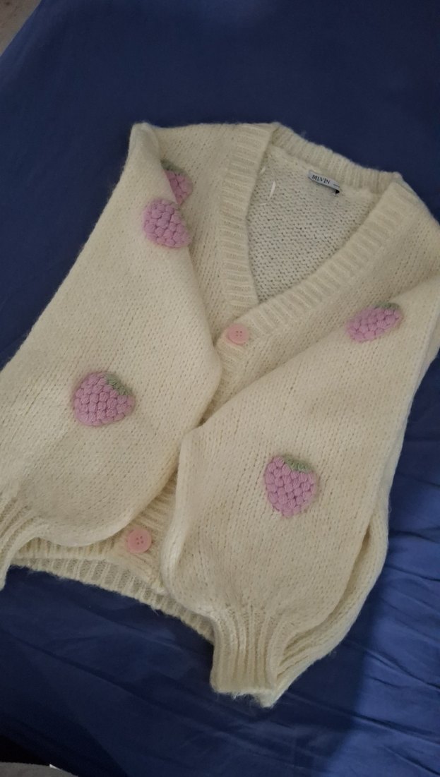 dilvin Nakışlı Beyaz Triko Kadın Hırka - Görsel 3