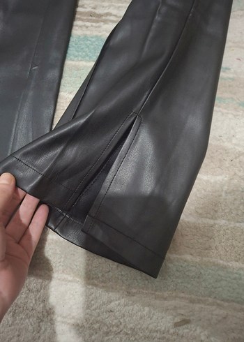 Kadın Siyah Deri Pantolon - Görsel 3