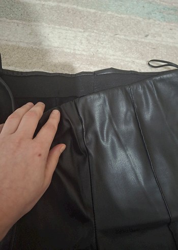 Kadın Siyah Deri Pantolon - Görsel 2