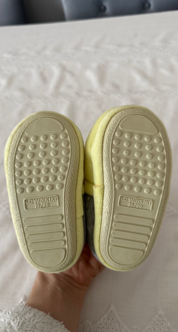 Kız erkek Çocuk Sarı Nakışlı Sıcak Ev Terliği - Görsel 4