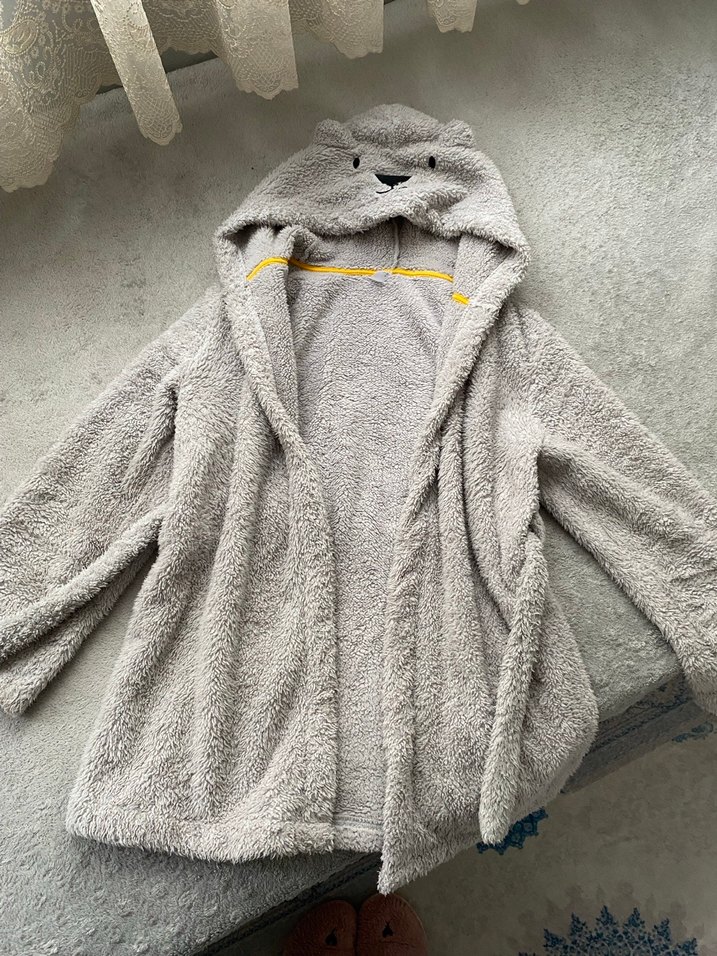 Kapüşonlu Kız Çocuk Bornozu Gri - Görsel 3