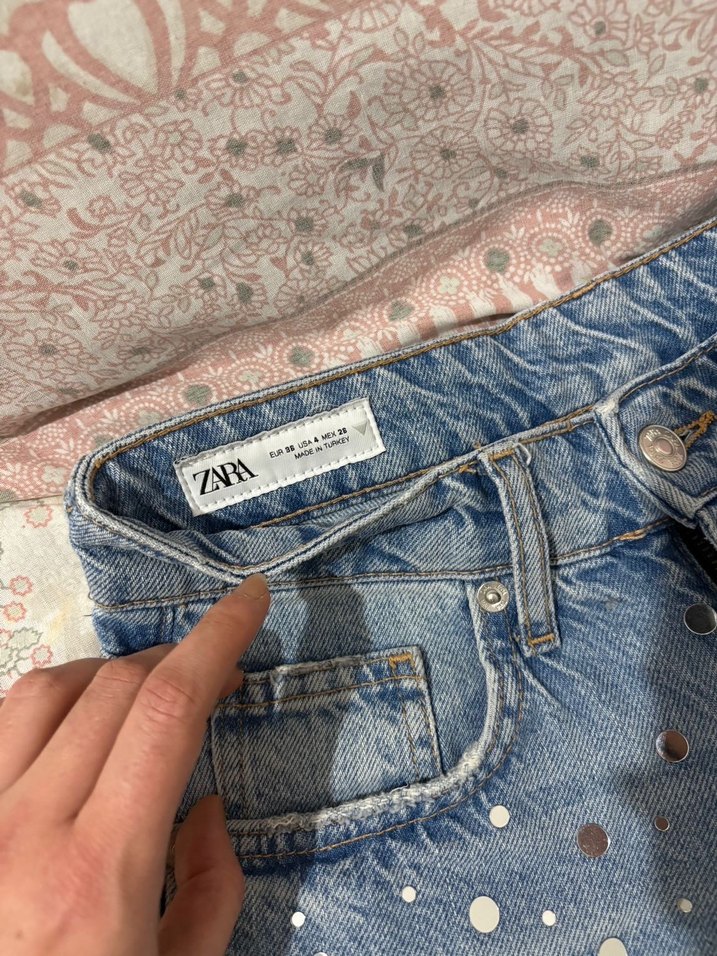 Pul İşlemeli Zara Mavi Bol Kesim Kadın Kot Pantolon - Görsel 3