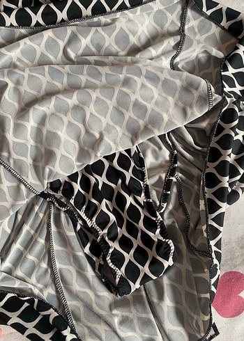 Puantiye Desenli Askılı mayo - Görsel 3