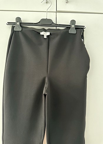 Siyah Kemerli Kadın Kumaş Pantolon