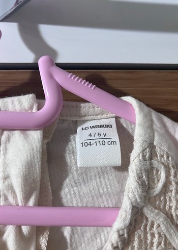 Dantel İşlemeli Beyaz Kısa Kollu Bebek Kız Takımı - Görsel 4