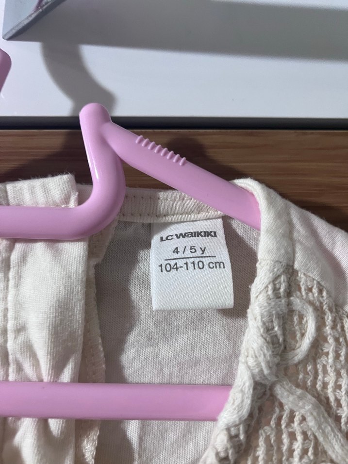 Dantel İşlemeli Beyaz Kısa Kollu Bebek Kız Takımı - Görsel 4