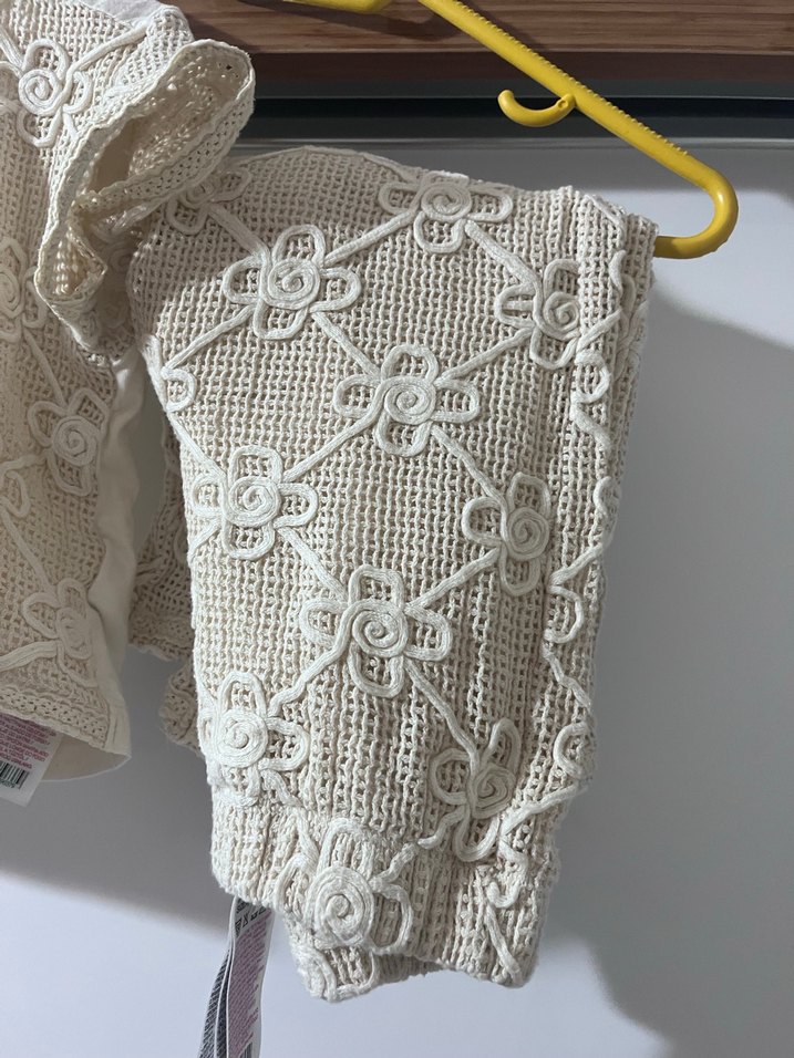 Dantel İşlemeli Beyaz Kısa Kollu Bebek Kız Takımı - Görsel 3