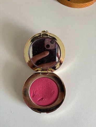 Too Faced Cloud Crush Allık