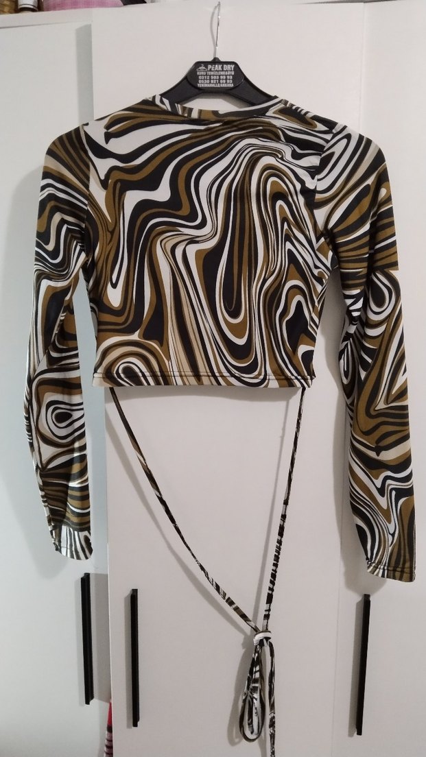 Zincir Detaylı Uzun Kollu Bağlamalı Bluz - Görsel 2