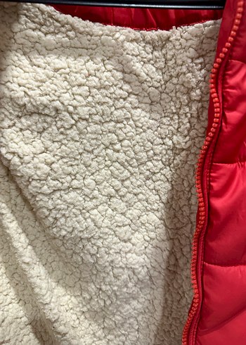 Kırmızı Kürklü Kadın Şişme Yelek - Görsel 3