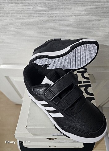 33 Beden siyah Renk Orijinal Adidas Çocuk Sneaker