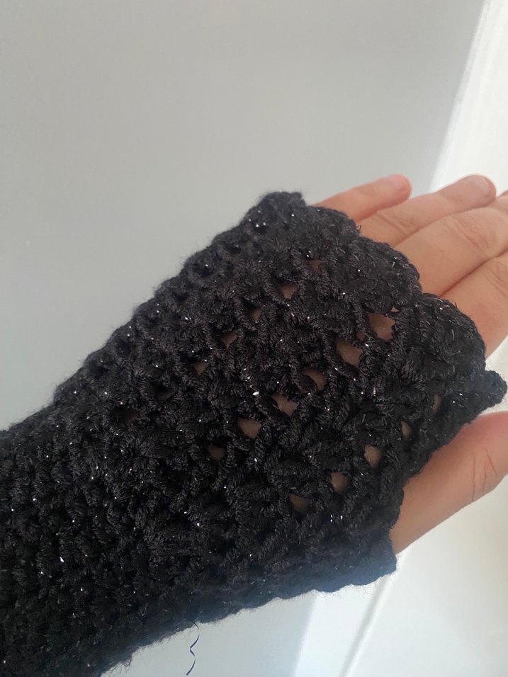 Dantel Detaylı Siyah Örgü Kadın Eldiven - Görsel 2
