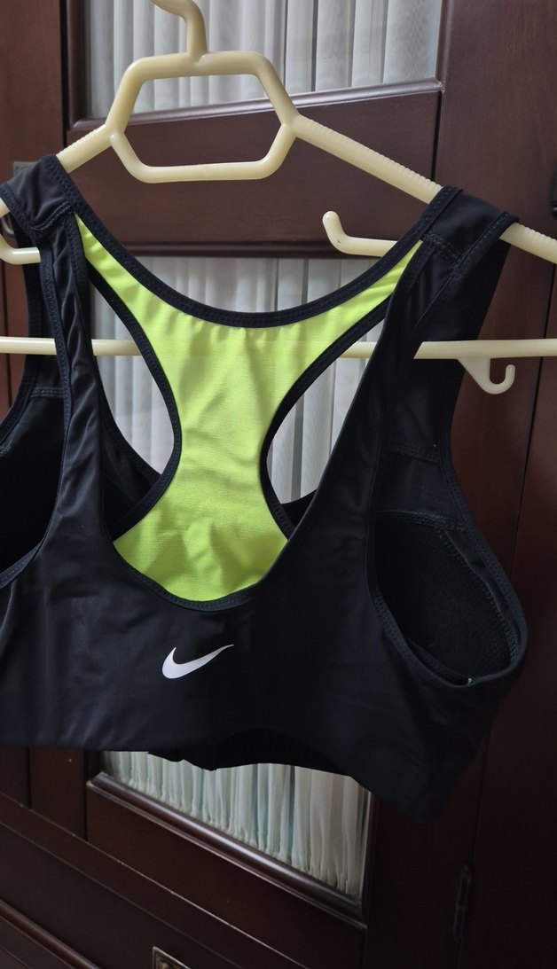 Nike önden Fermuarlı Siyah Spor Sütyeni / bra - Görsel 2