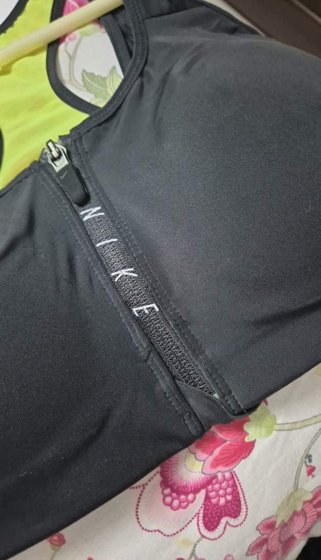 Nike önden Fermuarlı Siyah Spor Sütyeni / bra - Görsel 3
