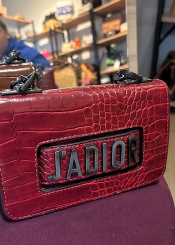 Dior Kırmızı Yılan Derisi Desenli Zincir Detaylı Deri Çanta - Görsel 3