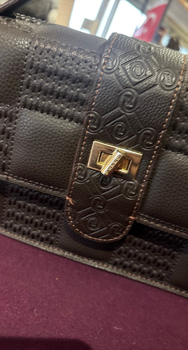 Vakko Kahverengi Deri Tokalı Kadın Çantası - Görsel 3