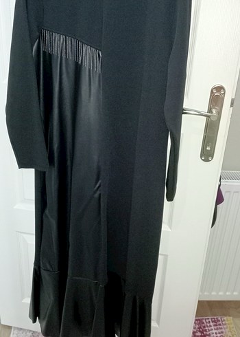 Uzun Kollu Siyah Piliseli Uzun Elbise - Görsel 3