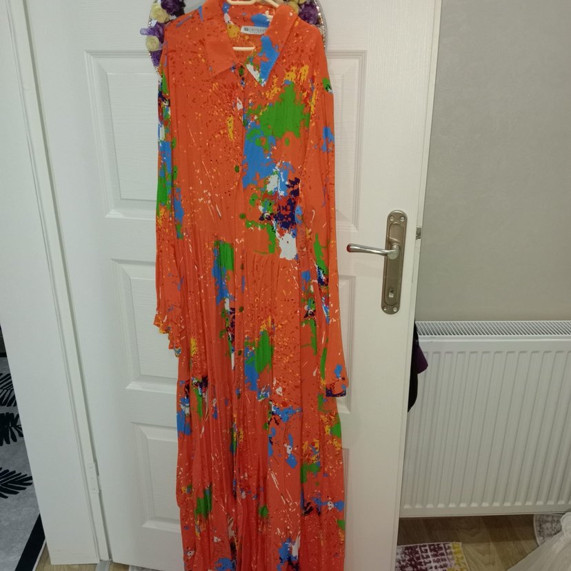 Renkli Batik Desenli Uzun Kadın Elbisesi - Görsel 2