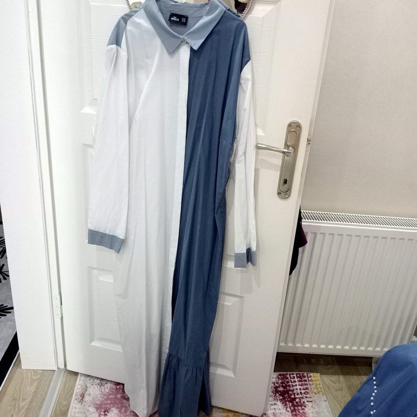 Gri Beyaz Uzun Pamuklu Elbise - Görsel 2