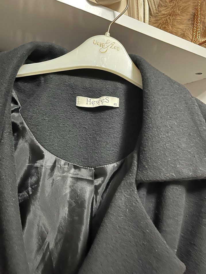 Düğmeli Siyah Uzun Kaban - Görsel 2