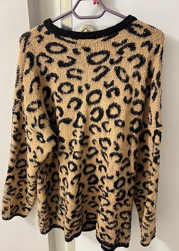 Düğmeli Leopar Desenli Kadın Hırka - Görsel 2